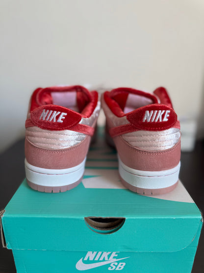 Nike SB Dunk Low 'StrangeLove Skateboards'