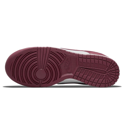 Nike Dunk Low 'Bordeaux' (W)