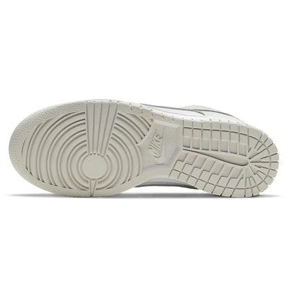 Nike Dunk Low 'Photon Dust' (W)